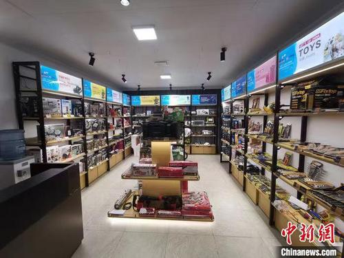 中国侨网带你到中国”卢旺达展厅。　义乌商城集团 供图