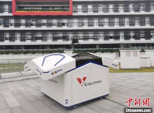 中国侨网广东翼景信息科技有限公司开发的无人机　程景伟　摄