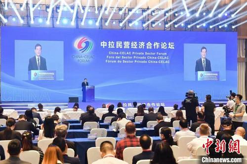 中国侨网图为全国工商联常务副主席徐乐江致辞 广东省工商联供图