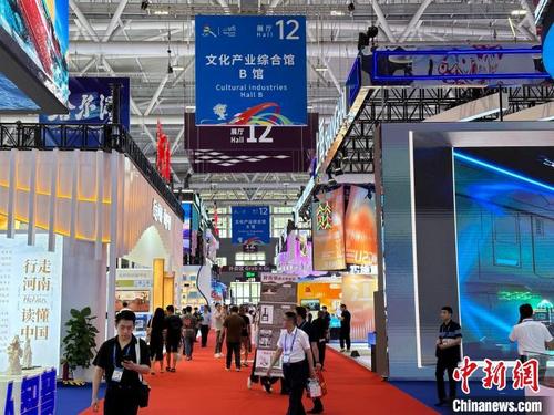 中国侨网第十九届中国(深圳)国际文化产业博览交易会现场。 方伟彬 摄