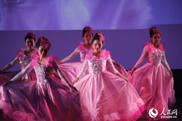 中国侨网舞蹈表演