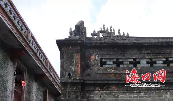 中国侨网屋顶别具一格，美观大方。（海口网/李帅锋 摄）