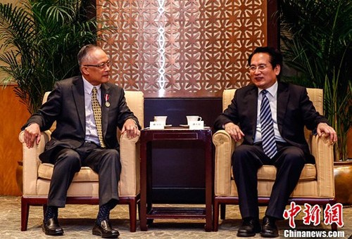 中国侨网4月21日，国侨办副主任谭天星在北京会见了加拿大侨领代表团一行。(张浩 摄)