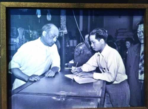 中国侨网泰国华人为抗战捐款情景。(《南方日报》/林旭娜 摄) 摄于纽约华裔博物馆