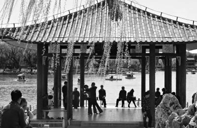 中国侨网陶然亭历史悠久,不过建为公园却是在1952年。 胡铁湘 摄影