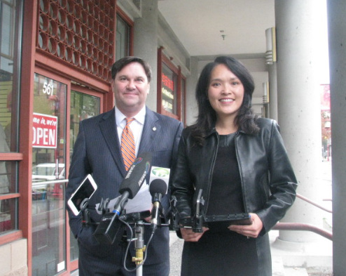 加拿大新民主党拟拨款加速家庭团聚移民审理速