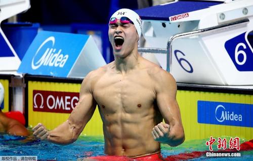 孙杨世锦赛400米自夺冠