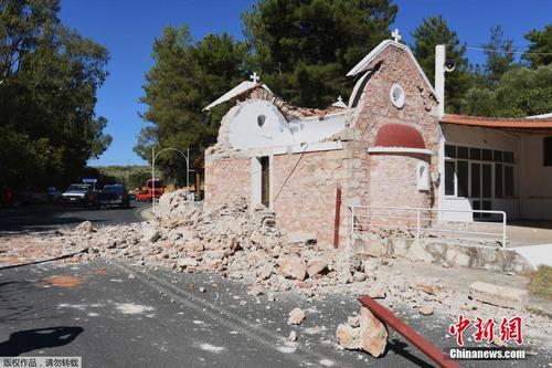 希腊克里特岛发生5.9级地震 房屋受损严重