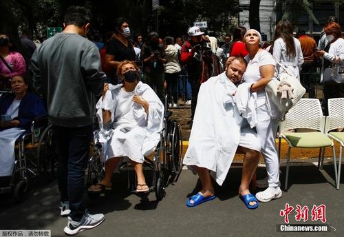 墨西哥首都地震演习刚刚结束 该国发生7.7级地震