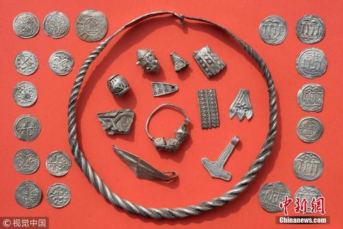 考古学家发现重要宝藏 疑与丹麦传奇国王哈拉尔蓝牙王相关