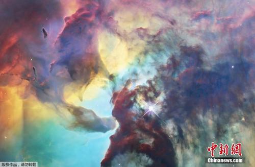 ESA公布巨型星云照 纪念“哈勃”服役28周年