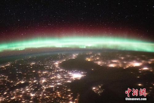 国际空间站发布地球极光照片 璀璨浩瀚令人惊叹