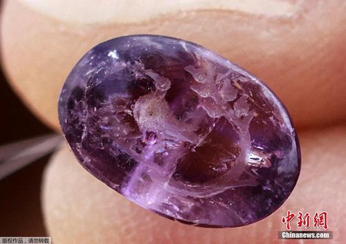 耶路撒冷现一枚距今约2千年历史紫水晶