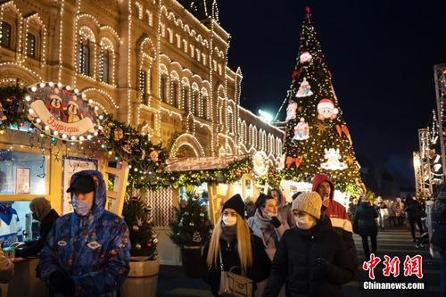 俄罗斯红场流光溢彩 迎接圣诞节
