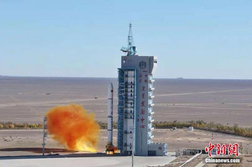 中国成功发射遥感三十二号01组卫星