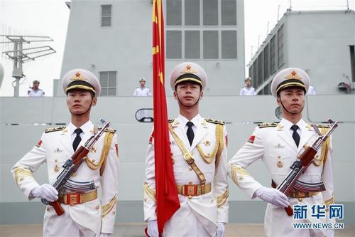 庆祝人民海军成立70周年海上阅兵举行