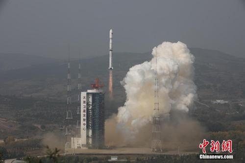 中国成功发射环境减灾二号A、B卫星
