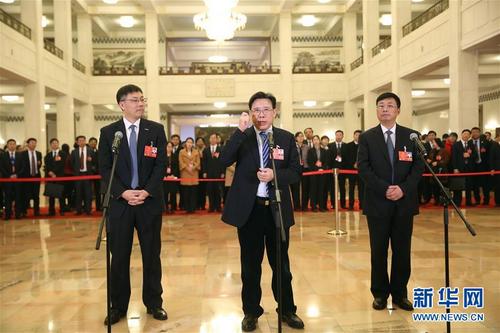 十三届全国人大一次会议开启第四场代表通道 
