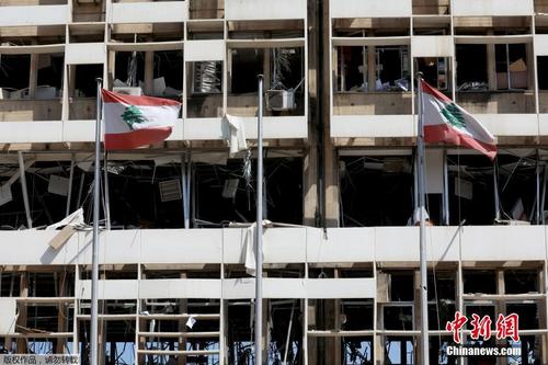 黎巴嫩首都国有电力公司大楼被炸成“空架子” 
