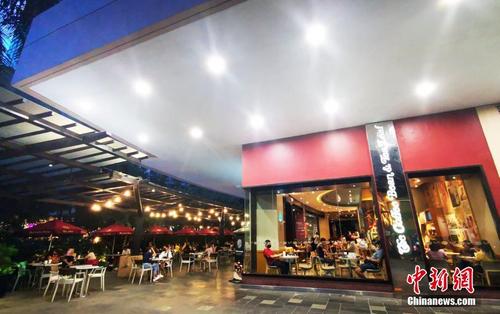 马尼拉CBD绿带商圈国际美食街全面恢复