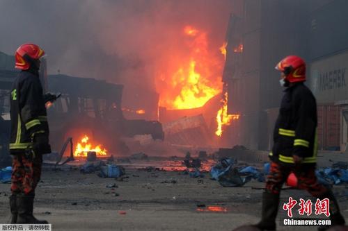 孟加拉集装箱仓库起火引发爆炸 遇难人数升至49人