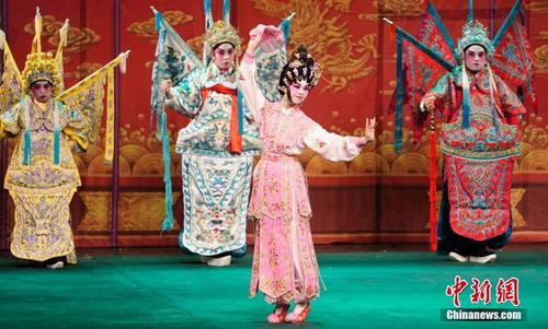 香港声辉粤剧推广协会在北京上演精彩粤剧