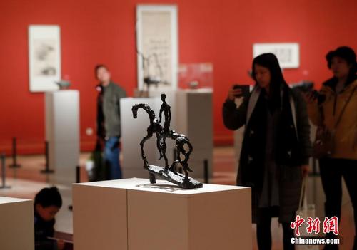法籍华人熊秉明艺术展在中国美术馆开幕