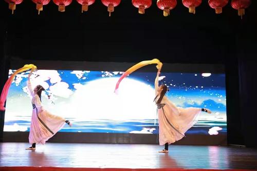 汉服——复古且文艺