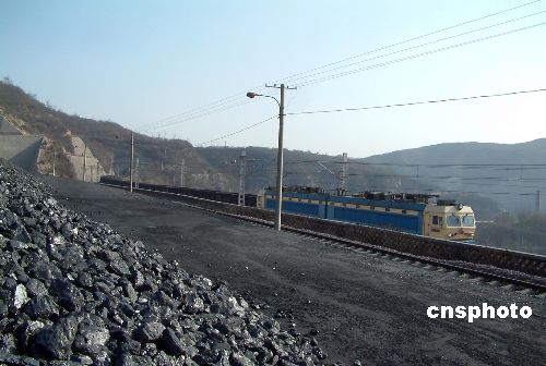 山西阳城铁路煤炭销售进入高峰期