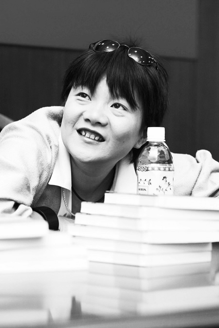 洪晃:名门痞女活得自在 过自己想要的生活