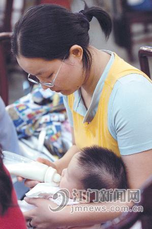 江门五邑侨胞顺利返家:是祖国让我们回到了家