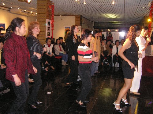 二百余母亲欢聚一堂 巴西华人庆祝母亲节(组图