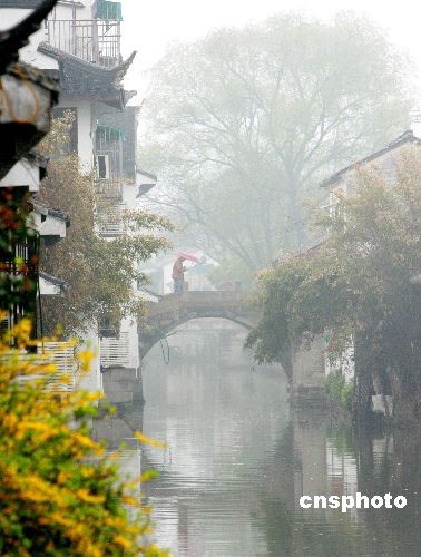 姑苏烟雨蒙蒙添韵味