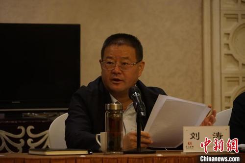 中国侨网图为青海省副省长刘涛在座谈会上讲话。　潘雨洁　摄