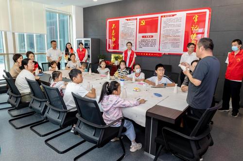 中国侨网活动现场。 东港区委统战部供图