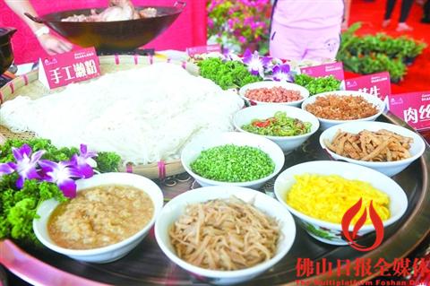 高明濑粉配料多样,汤汁美味。