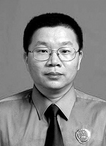 连线嘉宾:海南省万宁市人民检察院检察长 范建绥