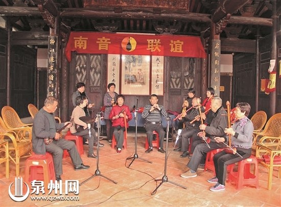 中国侨网市南音艺术家协会直属梅花馆开演（陈婉娥 供图）