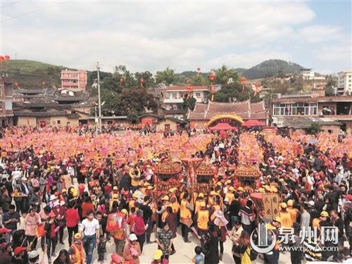 中国侨网活动现场人山人海