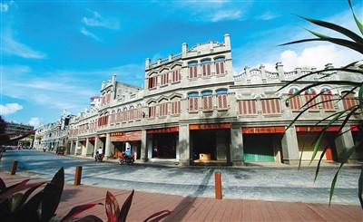 中国侨网文昌骑楼老街蕴含着丰富的南洋文化元素。 水木 摄