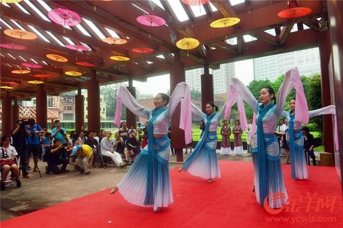 中国侨网2017年5月14日，第二届“南越汉风文化节”开幕，“南越记忆”长袖舞表演。记者 林桂炎 摄