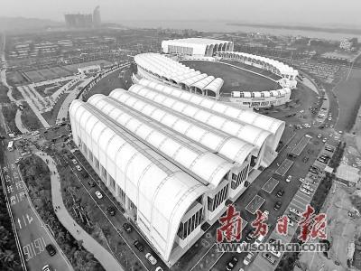 中国侨网比赛在佛山市高明区体育中心举行,该体育中心已成功承办省级、国家级、国际级等各层级赛事。