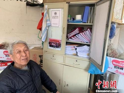 中国侨网图为荣鹤杰的姻缘角接待室 武一力 摄