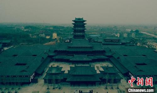 中国侨网江西最大仿宋建筑群临汝书院已经竣工,即将投入运营。 王昊阳 摄