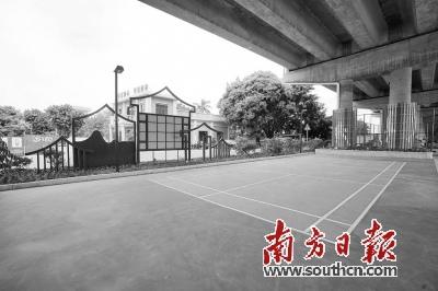 中国侨网顺德陈村仙涌村广明高速桥下空间被打造成市民公园。 佛山市交通运输局供图