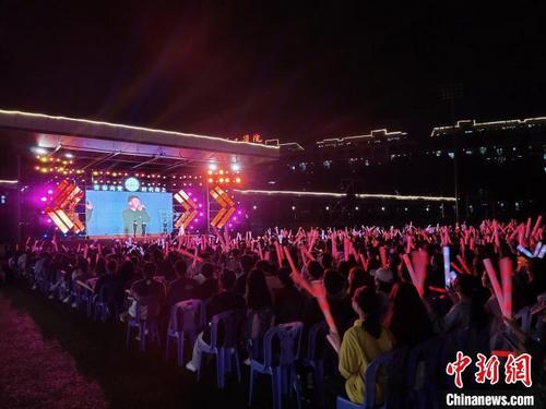中国侨网2021“听见集美”厦门集美学村周末音乐会17日晚在厦门启动。 沈伟彬 摄