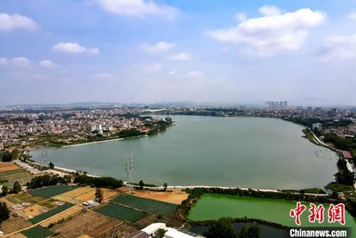 中国侨网图为泉州向金门供水工程水源地——晋江龙湖。(资料图片) 中新社记者 王东明 摄