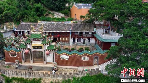 中国侨网霞浦松山天后行宫全景。 陈杰 供图