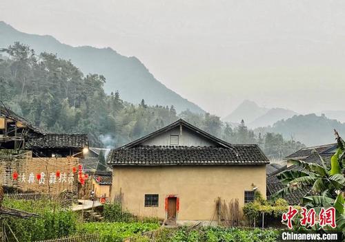 中国侨网洋头村,与自然融合的诗画。 吕巧琴 摄