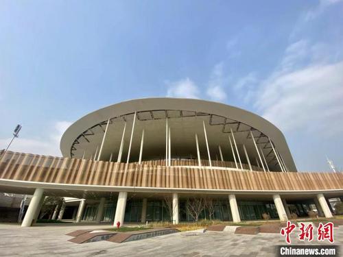 中国侨网绍兴棒垒球体育文化中心 项菁 摄